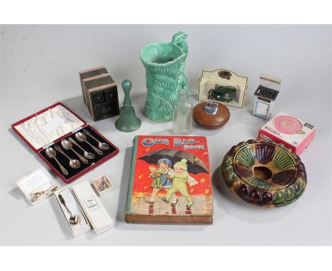 Mixed lot, to include a spittoon, a lighter, Slyvac, measure, spoon set, (qty)