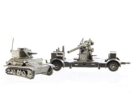 Dinky Toys 152a Light Tank, 161b Anti-Aircraft Gun On Trailer, both in olive drab finish, G-VG (2)