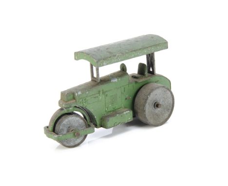 Early Lesney Large Scale Aveling Barford Road Roller, green body, no driver, bare metal rollers, no flywheel, rear canopy sup