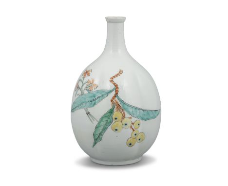 A POSSIBLY DUTCH DECORATED ‘FRUITS AND FLOWERS’ SAKE BOTTLE, TOKKURI THE PORCELAIN: JAPAN, EDO PERIOD - THE DESIGN: POSSIBLY 