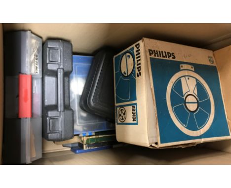 A Draper multi-tool kit to include various tooling, grinding wheels, etc