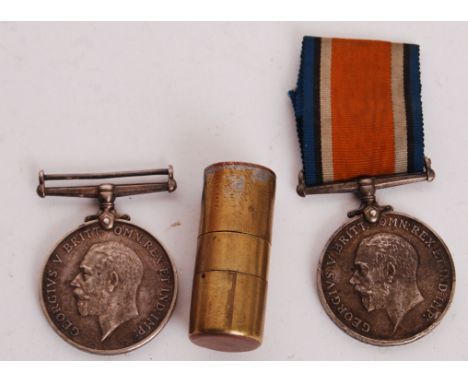 A pair of WWI First World War medals - presumed to be Father & Son or Brothers - belonging to: 12607 Sjt SS Jones of the Roya