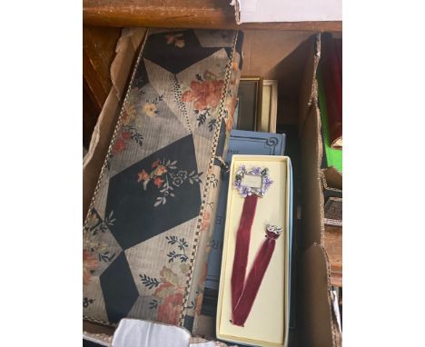 1930's vintage Art Deco NEWMOLD Pat No 299,243 cotton print covered box, Cash's silk picture, 2 samplers etc