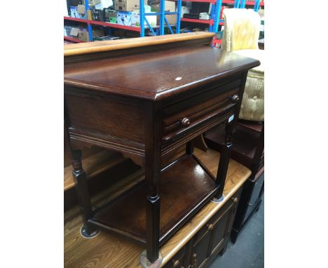 An oak console table with drawer, height 72.5cm, width 80cm, depth 37cm 