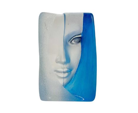 Mats Jonasson, a Swedish art glass face sculpture. with 3D effect, blue staining, etched mark and numbered 65117, height 13.5