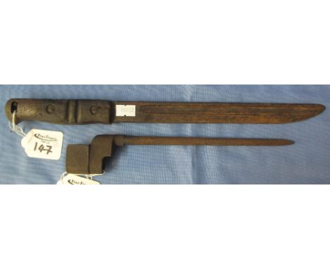 First World War period bayonet in poor condition with shortened blade, together with a spike bayonet. (2)(B.P. 24% incl. VAT)