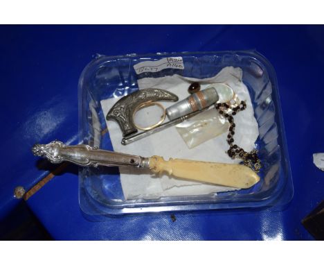 SMALL PLASTIC BOX CONTAINING PAPER KNIFE WITH SILVER HANDLE, SMALL BUTTON HOOK WITH SILVER HANDLE ETC