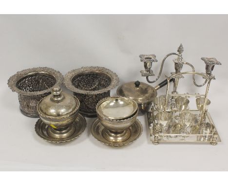 Egg boiler with lamp, stand and measure, an egg frame, a pair of magnum holders, a pair of Turkish bowls with covers and base