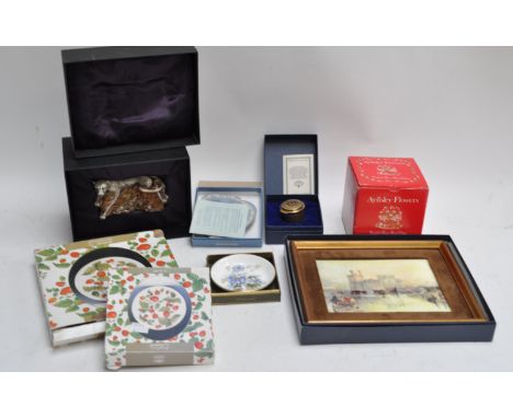 A collection of boxed porcelain, to include Coalport, Royal Worcester and more