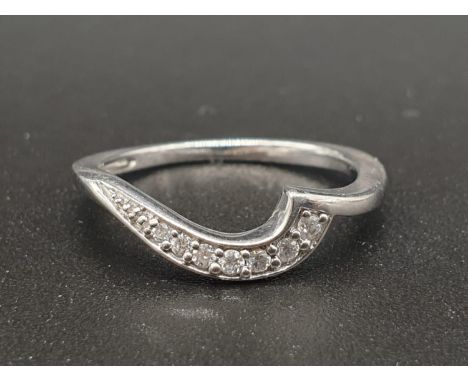 A 9K White Gold Diamond Swirl Ring. 1.87g. Size N. 