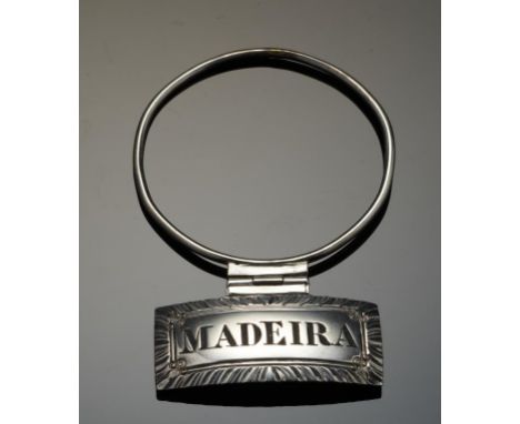 WINE LABEL. A GEORGE IV GADROONED SILVER MADEIRA NECK RING  4.5cm l, by Charles Rawlings, London 1826, 9dwts++Good condition