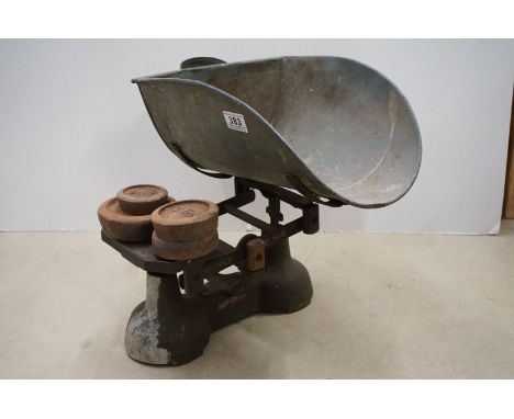 Vintage greengrocer's scales and weights 