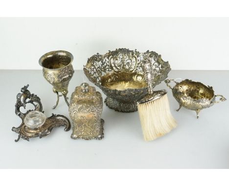 A mixed collection of fully hallmarked sterling silver to include a decorative repouse bowl, bud vase, sugar bowl, inkwell an