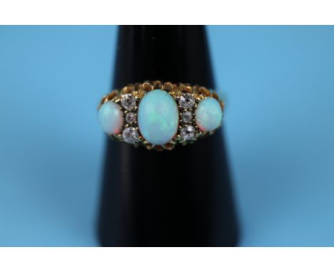 Victorian 18ct gold opal &amp; diamond set ring (Size: O)