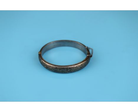 Silver engraved bangle