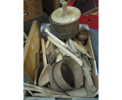 Box of assorted treen to include; butter pats, wooden spoons, rolling pin, wooden spatulas, bentwood sifters, shoe trees etc.