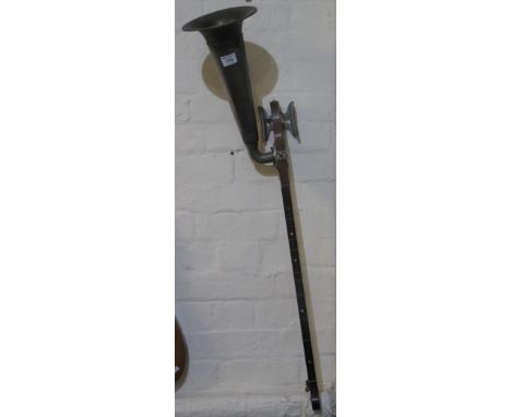 British made Stroviols concert model single string violin type instrument with horn. (B.P. 24% incl. VAT)