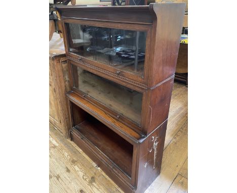 A Globe Wernicke style three section bookcase, 89 cm wide