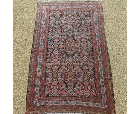 Antique Persian rug 192 x 120 cm