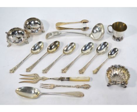 Five late Victorian silver Albany pattern teaspoons, London 1898 to/w a Victorian shell salt on dolphin supports, Birmingham 