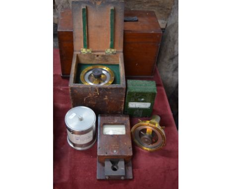 Various scientific instruments, including three magnetic flux testers, two Bakelite moving coil testers, to/w a clockwork gra