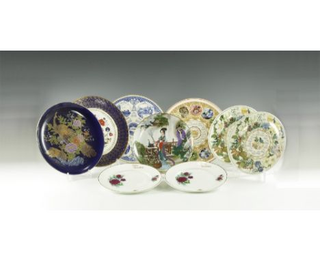 20th century AD. A group of plates comprising: three Wedgwood calendar plates from 1999 and 2003 with boxes; Rington's calend