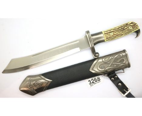 German Third Reich RAD enlisted mans Hewer replica, the blade etched Arbeit Adelt with antler type grips, the leather scabbar