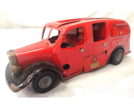 Triang Minic tinplate clockwork fire engine, unboxed. (No key). P&amp;P Group 1 (£14+VAT for the first lot and £1+VAT for sub