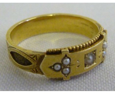 18ct yellow gold and seed pearl ring