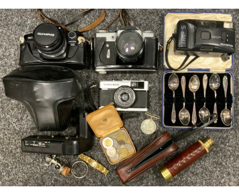 Cameras &amp; Objects - Zenit B 35mm SLR camera, Olympus OM10, Olympus Trip 35, etc, coins, silver plated spoons etc 