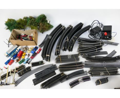 Hornby - Oxford Diecast - Herpa - EFE - Others - A large collection of loose OO gauge track such as Hornby R607 Curves with a