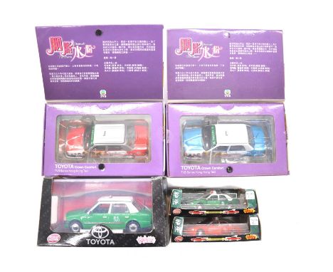 Carven Tintoys red CV-82814-WB Toyota Crown Comford 1:36 scale die-cast taxi (x2), limited edition of 2000, from the TVB seri