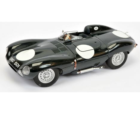 Autoart 1:18 Scale Jaguar D Type, with seat cover, condition appears to be Good Plus to Excellent. See photo.
