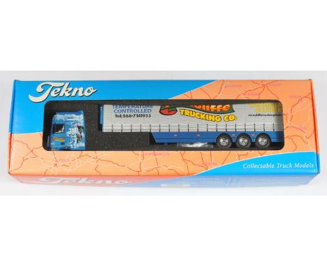 Tekno The Irish Collection No.30 1:50 Scale DAF 95XF with Curtain Side Trailer "McAuliffe Trucking Co.", with accessories, al