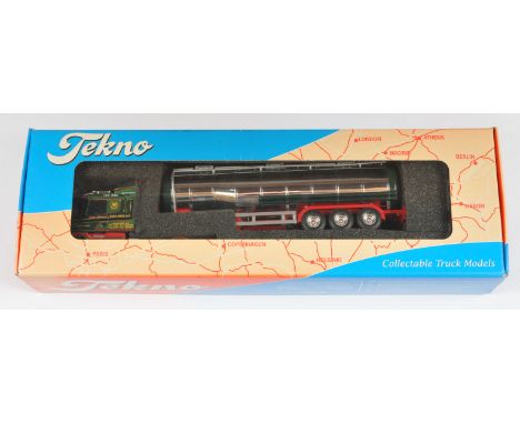 Tekno The British Collection No.112 1:50 Scale Scania 114L 530 Longnose Cab with Tanker "Baird Bros.", with accessories, alth