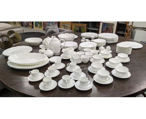 COALPORT COUNTRYWARE DINNER SERVICE, comprising 18 dinner plates, 18 salad plates, 13 side plates, 8 bowls, 6 egg cups, 12 te