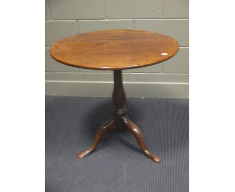 A George III mahogany tilt-top tripod table, 70cm high  