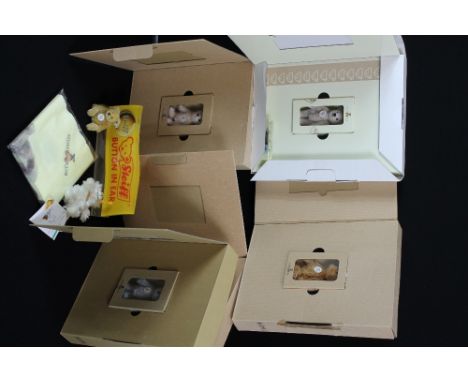 STEIFF - COLLECTORS CLUB BEARS - A STEIFF club members year subscription bear for the years 2001/2/3/4/5, including their box