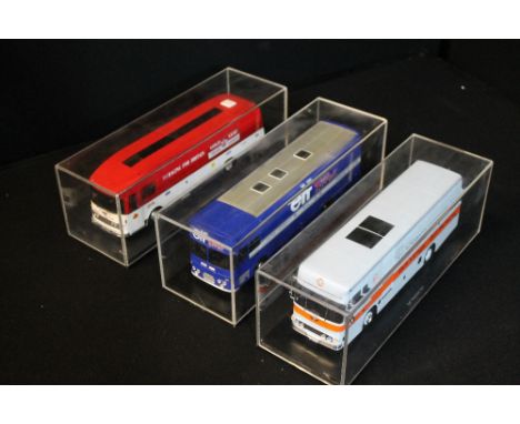 SPARK TRANSPORTER MODELS - a set of Spark 1:43 scale F1 racing team transporters x3 to include a J.W. Automotive Engineering 