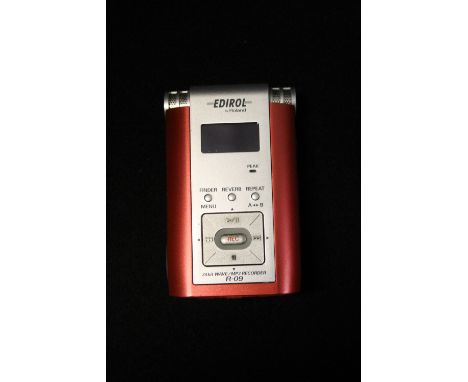 RECORDER - ROLAND - EDIROL R-09 handheld bit wave/MP3 recorder, untested