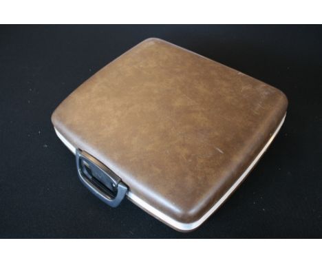TYPEWRITER - a SCM Smith Corona Viceroy de-luxe typewriter in original carry case and OMEF group 1 Black Record Nylass Ribbon