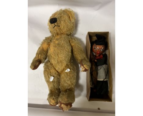 PELHAM PUPPET IN ORIGINAL BOX WITH EARLY BEAR