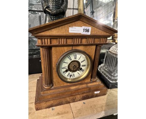 OAK MANTLE CLOCK