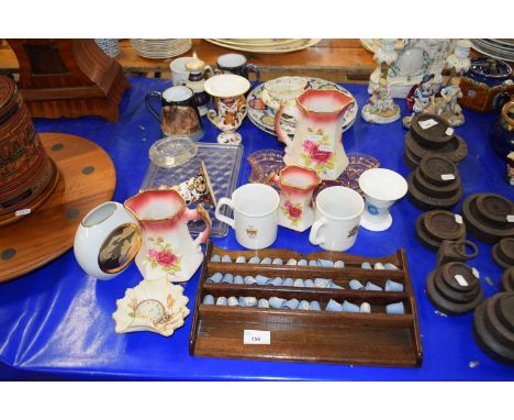 Mixed group of ceramics including a pair of Crown Derby style Imari vases (one a/f) and small wooden shelf containing a quant