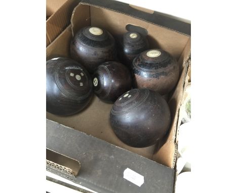 Box of vintage croen green bowls 
