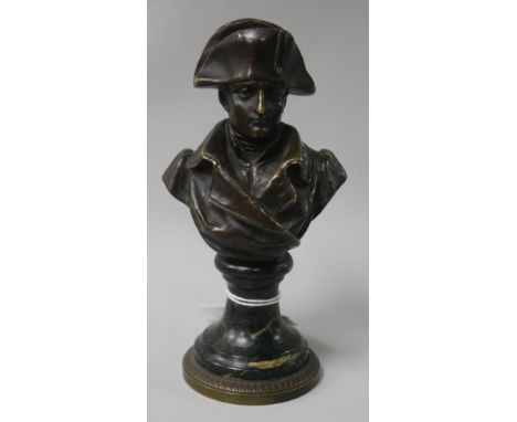 A French bronze bust of Napoleon H.16cm