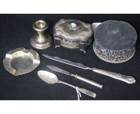 An 800 silver shaped rectangular trinket box set turquoise cabochon, a pierced silver-mounted trinket pot and five other item