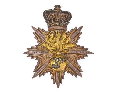 Honourable Artillery Company Victorian HAC Officer's Albert pattern shako plate circa 1844-55. Rare die-stamped silvered crow
