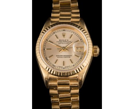 Rolex. A lady's 18ct gold 'Rolex Oyster Perpetual Datejust Superlative Chronometer officially certified' wristwatch: model nu