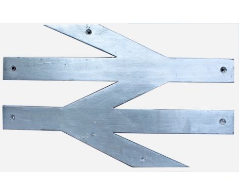BR Double Arrow diesel cabside emblem Carried but face has been sprayed with silver paint.